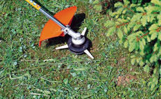 Žací hlava s plastovými noži